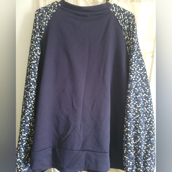 New/SHEIN Curve/Blue Blouse/Long sleeves/Print sleeves/ 4XL - Picture 5 of 5
